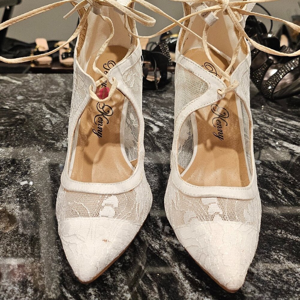 Penny Loves Kenny White Lace Heels Size 6.5
